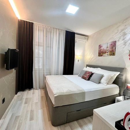 Centar Forever Belgrade Exterior photo